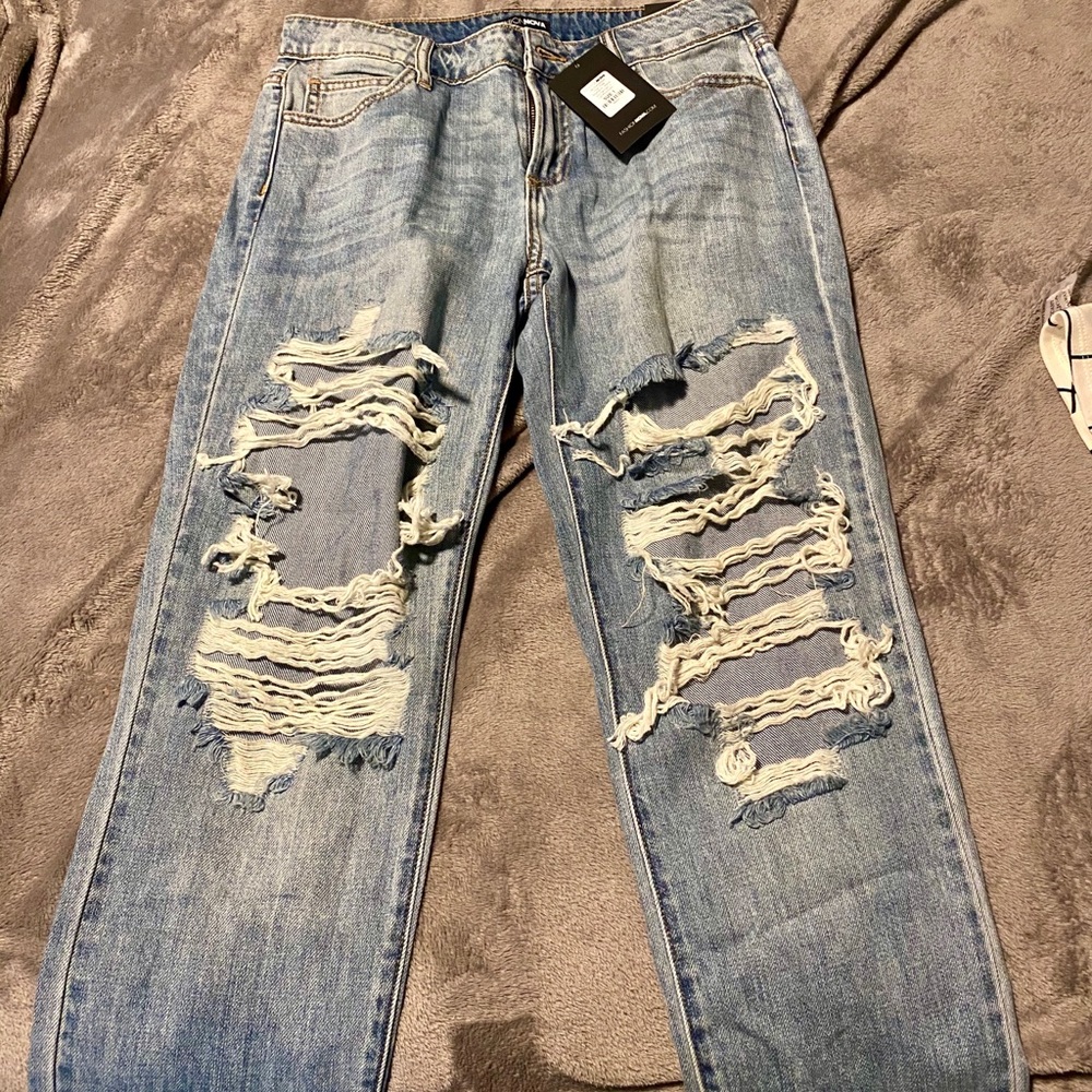 High Rise Distressed Boyfriend Jeans